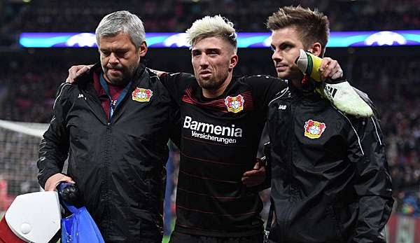 Kevin Kampl musste nach vom PLatz geholfen werden