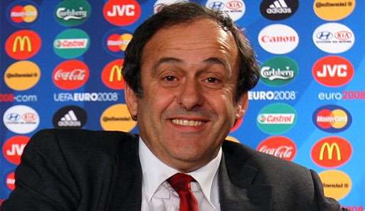 Michel Platini wird den EM-Austragungsorten von 2012 in den nächsten Tagen einen Besuch abstatten