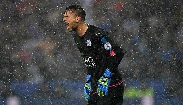 Ron-Robert Zieler ermahnt die Foxes zu Konzentration in der PL