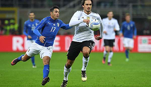 Mats Hummels gehört mit 27 Jahren bereits zur älteren Garde