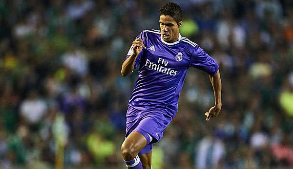 Raphael Varane ist bis 2020 an Real Madrid gebunden