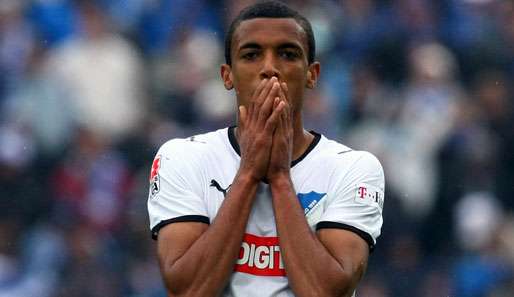 Luiz Gustavo sah in dieser Saison zwei Ampelkarten, eine Rote Karte und zehn Gelbe Karten