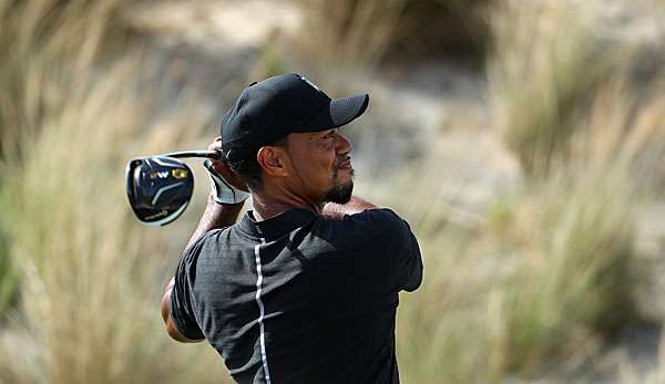Tiger Woods spielte bei seinem Comeback in Nassau eine 73er Auftaktrunde