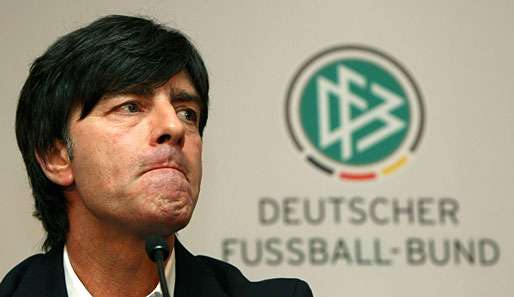 Joachim Löw verteidigte seine Nominierung für die Asienreise