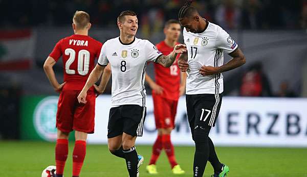 Toni Kroos und Jerome Boateng haben es in das UEFA-Team des Jahres geschafft