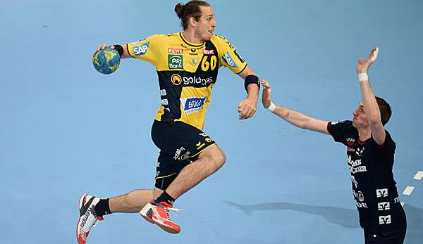 Kim Ekdahl du Rietz verletzte sich im Spiel gegen TSV Hannover-Burgdorf 