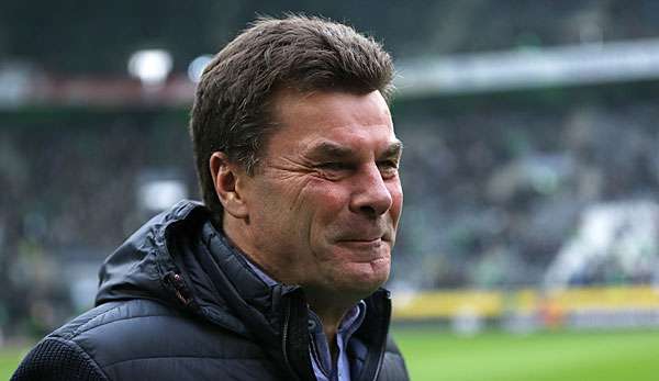 Dieter Hecking trifft mit Borussia Mönchengladbach auf Schalke 04