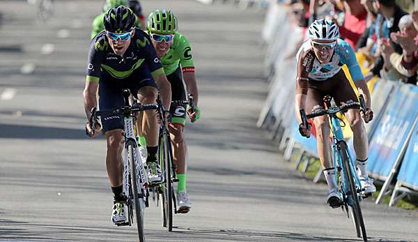 Alejandro Valverde (l.) gewinnt die Baskenland-Rundfahrt mit knappen Vorsprung vor Alberto Contador