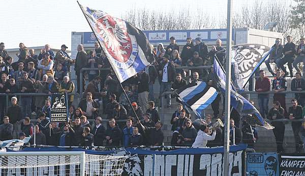 Die Fans des FSV Frankfurt können Hoffnung schöpfen