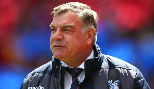 Sam Allardyce tritt als Trainer von Crystal Palace zurück