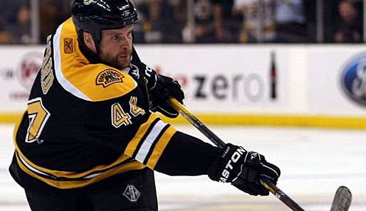 Aaron Ward kehrt aus Boston zu den Carolina Hurricanes zurück