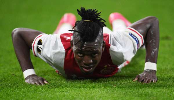 Bertrand Traore steht offenbar bei den Fohlen auf dem Zetetl 