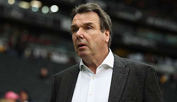 In einer Presserunde blickte Heribert Bruchhagen auf den dramatischen Schlusspurt der Saison zurück