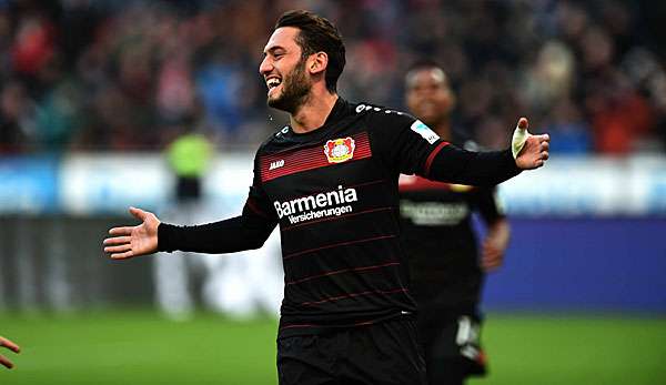 Hakan Calhanoglu steht vor einem Wechsel zum AC Milan