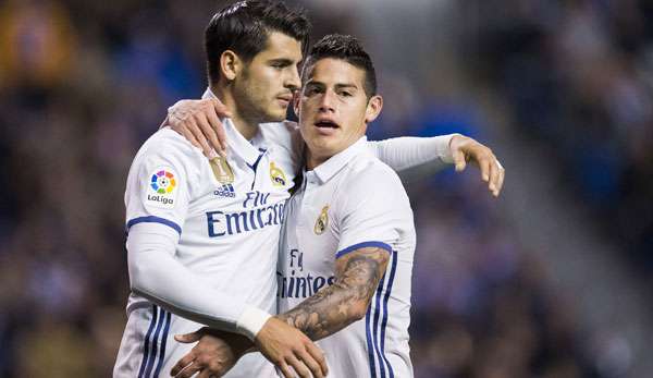 Álvaro Morata und James Rodriguez feiern zusammen 