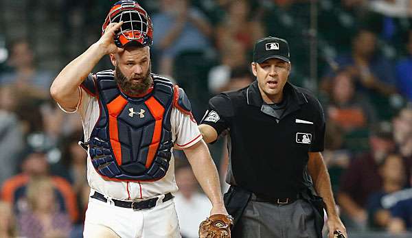 Evan Gattis hat wohl eine Gehirnerschütterung erlitten