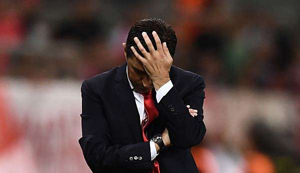 In der Liga fiel Besnik Hasis Mannschaft nach einer Niederlage gegen AEK Athen auf Rang vier zurück