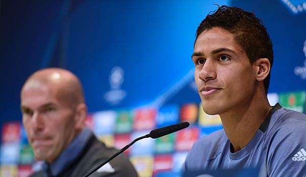 Raphael Varane verlängerte seinen Vertrag bei Real Madrid bis 2022