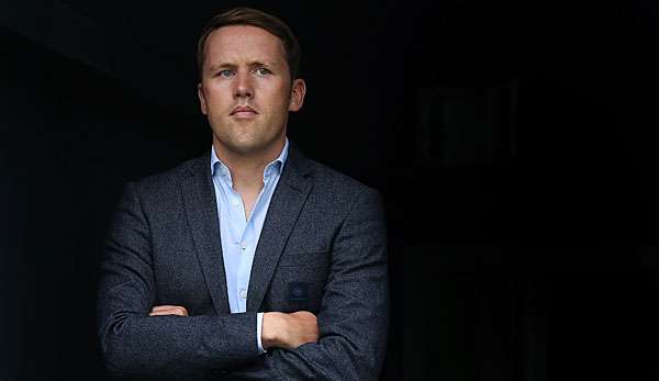 Olaf Rebbe verteidigt seine Transferpolitik beim VfL Wolfsburg