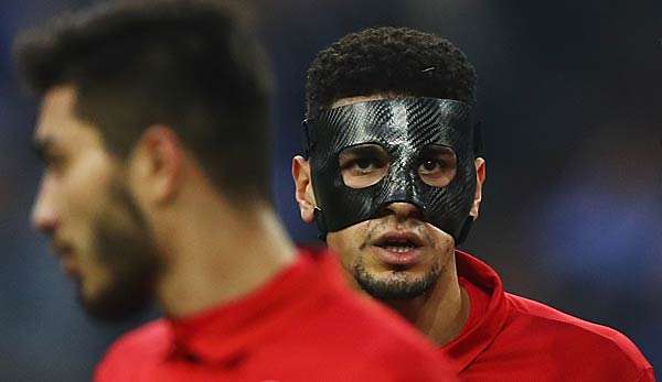 Bereits in der vergangenen Spielzeit lief Leon Balogun nach einer ähnlichen Verletzung mit Maske auf