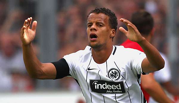 Timothy Chandler wurde am rechten Knie operiert