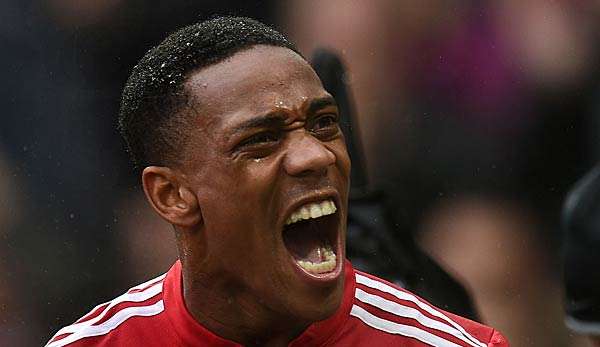 Gary Neville kritisiert Anthony Martial