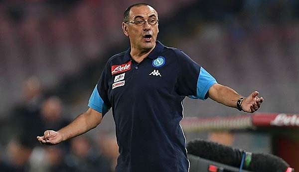 Trotz der Tabellenführung in der Serie A sieht sich Maurizio Sarri noch nicht auf einem Niveau mit Pep Guardiola