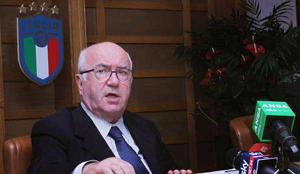 Carlo Tavecchio wird sexueller Missbrauch vorgeworfen