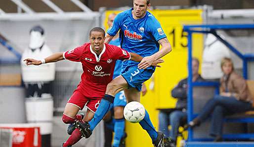 Kaiserlauterns Trainer Marco Kurz kann gegen den MSV Duisburg auf Sidney Sam (l.) setzen