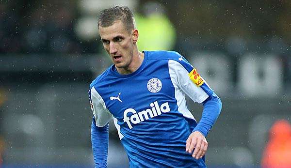 Dominick Drexler am Ball für Holstein Kiel