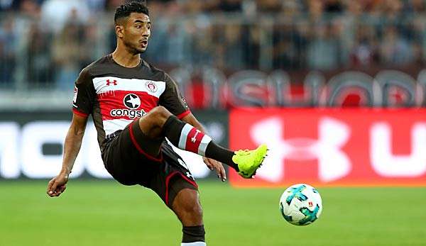 Aziz Bouhaddouz wurde wegen unsportlichen Verhaltens gesperrt