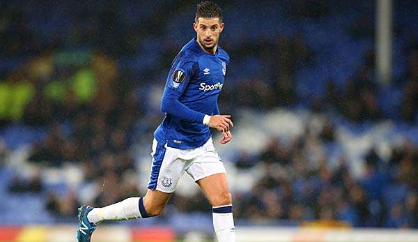 Kevin Mirallas mit dem Ball am Fußq