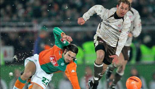 Die vieldiskutierte Schneeschlacht zwischen Werder Bremen und dem FC St. Pauli im Januar 2006