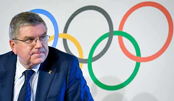 Thomas Bach verteidigt den Ausschluss russischer Athleten.