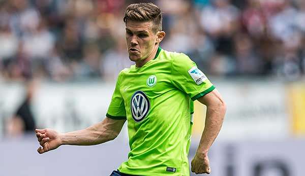 Sebastian Jung verlängerte seinen Vertrag in Wolfsburg.