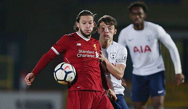 Adam Lallana rastet in U23-Spiel aus und sieht Rot.
