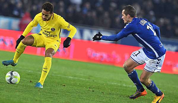 Paris Saint-Germain gegen Racing Straßburg live im Stream auf DAZN.