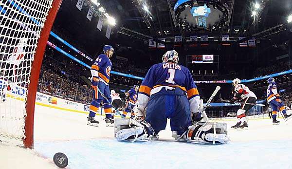 45 gehaltene Schüsse: NHL-Goalie Thomas Greiss gelingt Shutout.