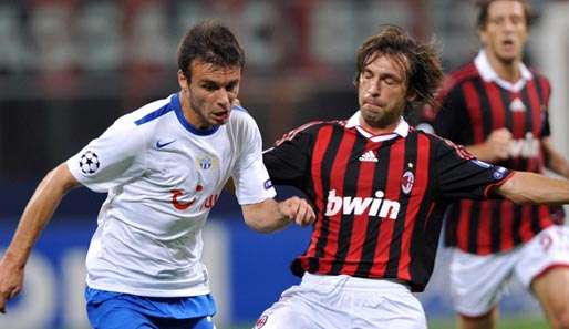 Wie hier Andrea Pirlo gegen Milan Gajic kam der AC Milan gegen den FC Zürich oft zu spät