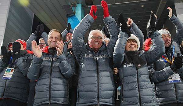 Frank-Walter Steinmeier verabschiedet Paralympics-Team.