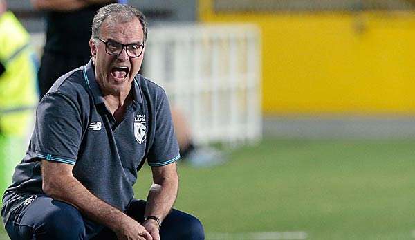 Marcelo Bielsa muss 300.000 Euro Strafe an seinen Ex-Club OSC Lille zahlen.