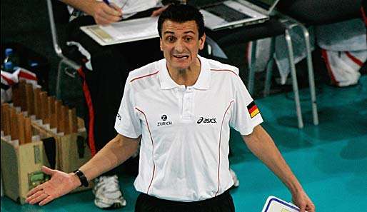 Der deutsche Bundestrainer Giovanni Guidetti will seine Mädels ins Finale führen