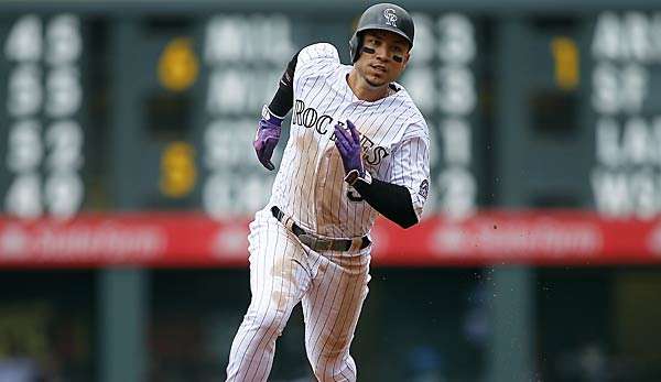 Carlos Gonzalez wird auch 2018 für die Colorado Rockies spielen.