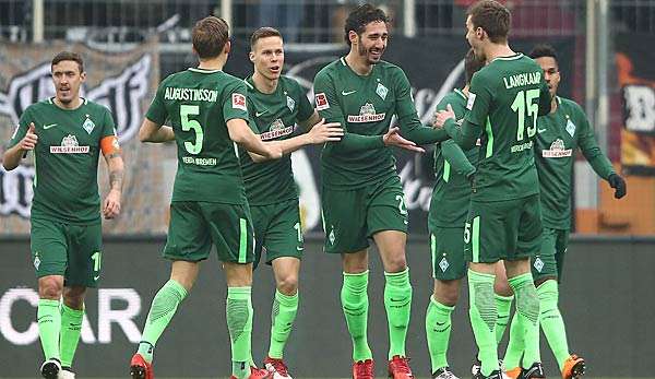 Werder Bremen fuhr beim FC Augsburg den nächsten Sieg ein. 