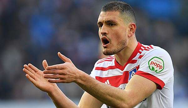 HSV-Trainer Christian Titz  spricht über Kyriakos Papadopoulos: "Das gehört sich nicht."