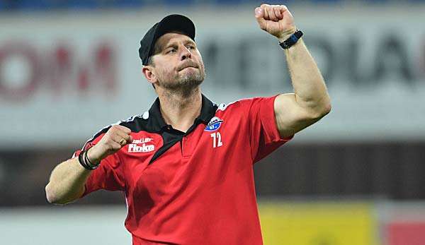 Steffen Baumgart gewann mit seinem Team 5:0 beim VfR Aalen.