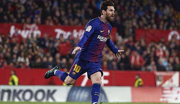 Lionel Messi bejubelt seinen Treffer.