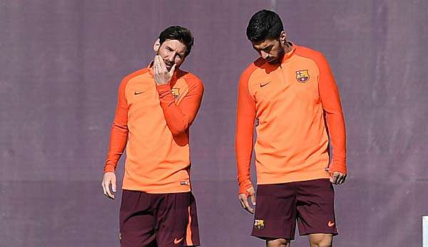 Lionel Messi und Luis Suarez laufen für den FC Barcelona auf.