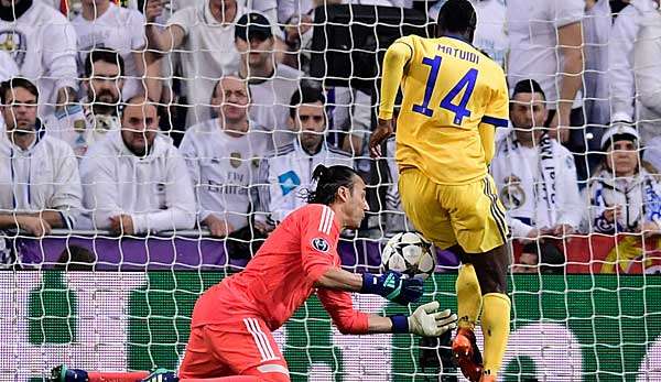 Juventus Turin führt nach 90 Minuten bei Real madrid mit 3:0. 