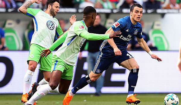 Mit dem Auswärtssieg in Wolfsburg zieht der HSV den VfL wieder tiefer ins Abstiegsschlamassel.